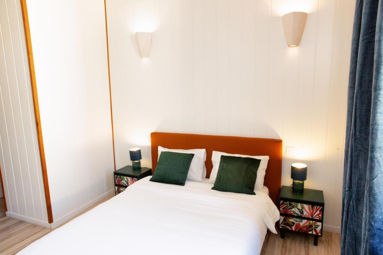 Cafe De France Eauze Bed & Breakfast Ngoại thất bức ảnh