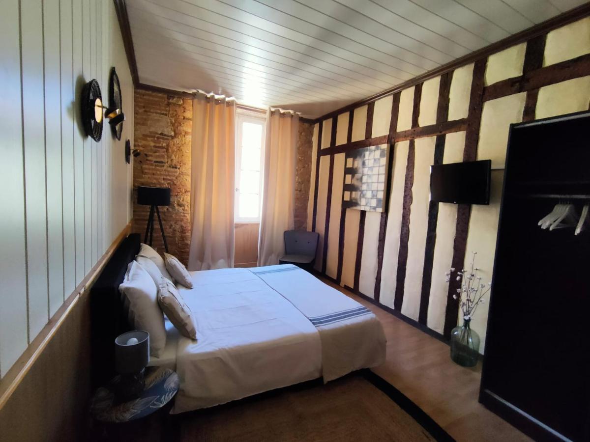 Cafe De France Eauze Bed & Breakfast Ngoại thất bức ảnh