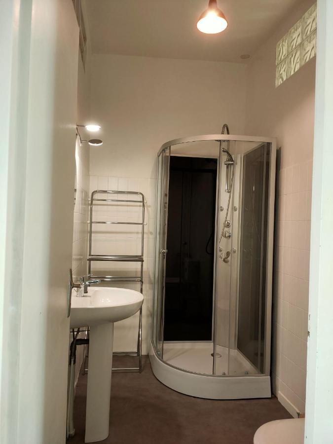 Cafe De France Eauze Bed & Breakfast Ngoại thất bức ảnh