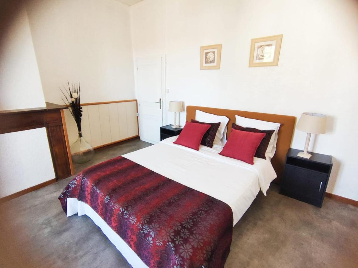 Cafe De France Eauze Bed & Breakfast Ngoại thất bức ảnh